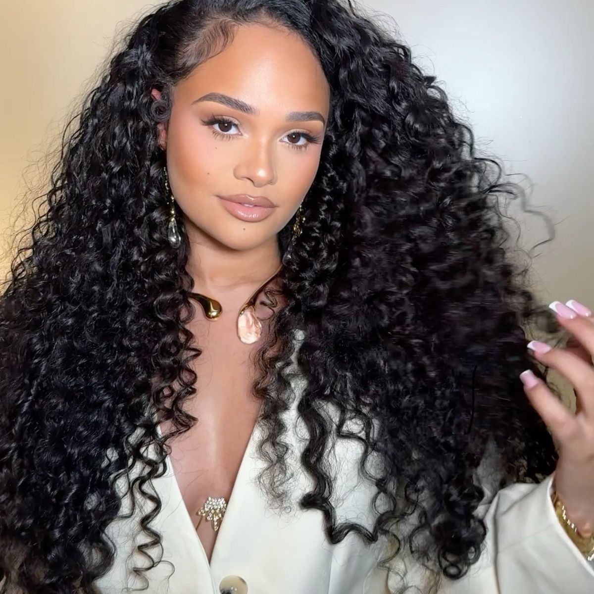 MIINKS Raw Eurasian Curly Bundles - Luxe Curl